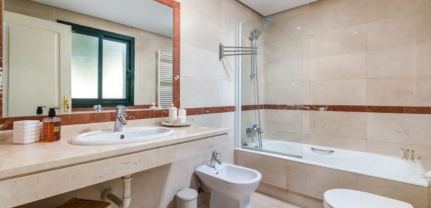 Beautiful 3 Bed Penthouse with panoramic views