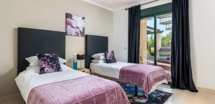 Beautiful 3 Bed Penthouse with panoramic views