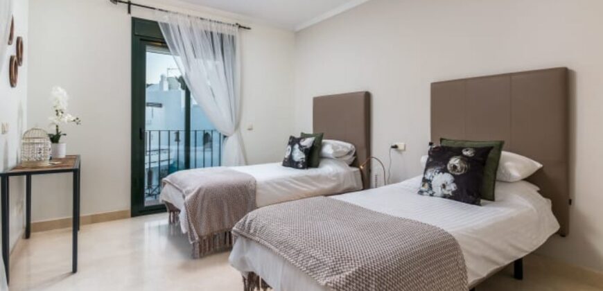 Beautiful 3 Bed Penthouse with panoramic views