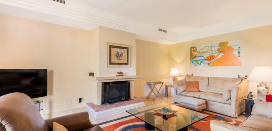 Luxury 3 Bed Garden Alzambra Vasari