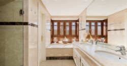 Luxury 3 Bed Garden Alzambra Vasari
