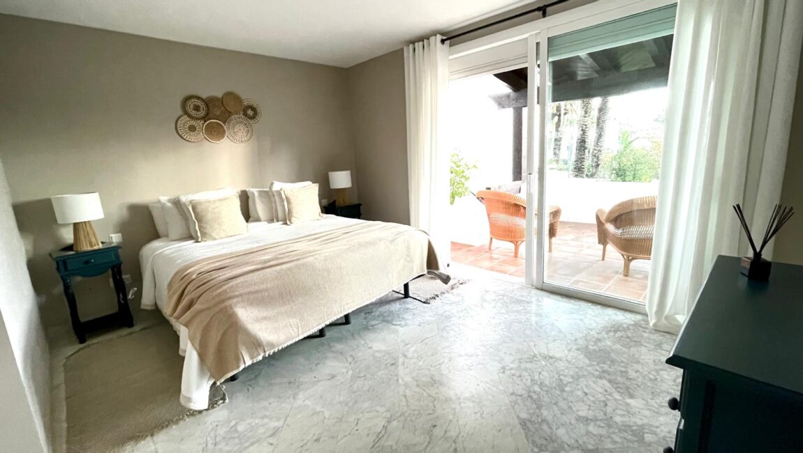 **Charming 3 Bed Townhouse Coastal Retreat in Estepona’s New Golden Mile**