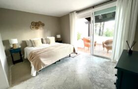 **Charming 3 Bed Townhouse Coastal Retreat in Estepona’s New Golden Mile**