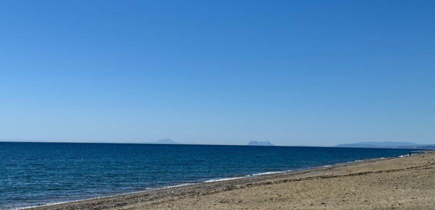 3 bedroom 3 bathroom townhouse located in Costalita villas estepona