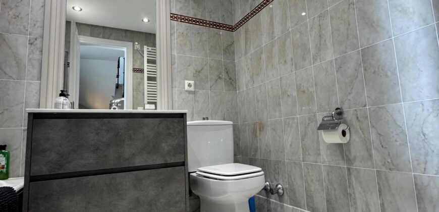 3 bedroom 3 bathroom townhouse located in Costalita villas estepona