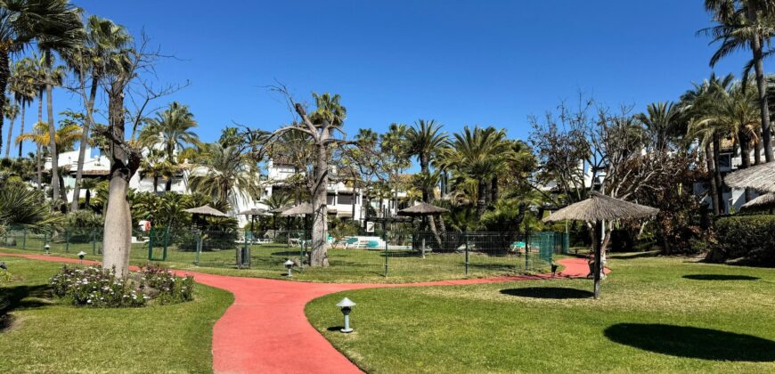 3 bedroom 3 bathroom townhouse located in Costalita villas estepona