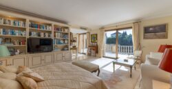 Luxury 5 bedroom Villa for sale in Las Brisas, Nueva Andalucía