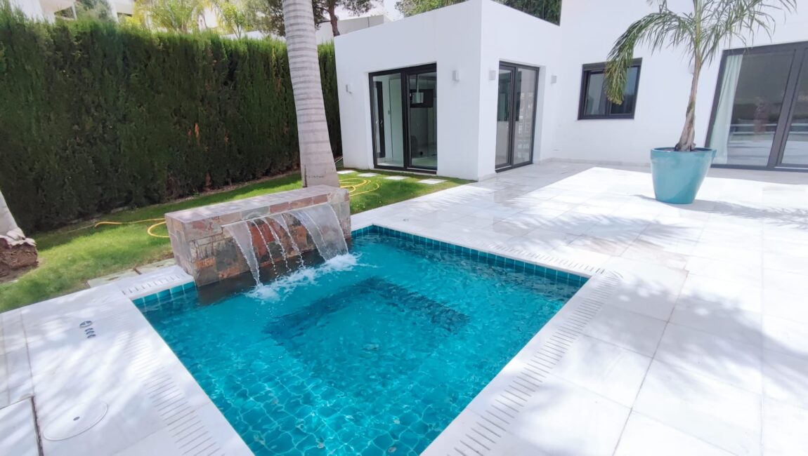 Contemporary 5 Bedroom Villa for Longer Term Rental