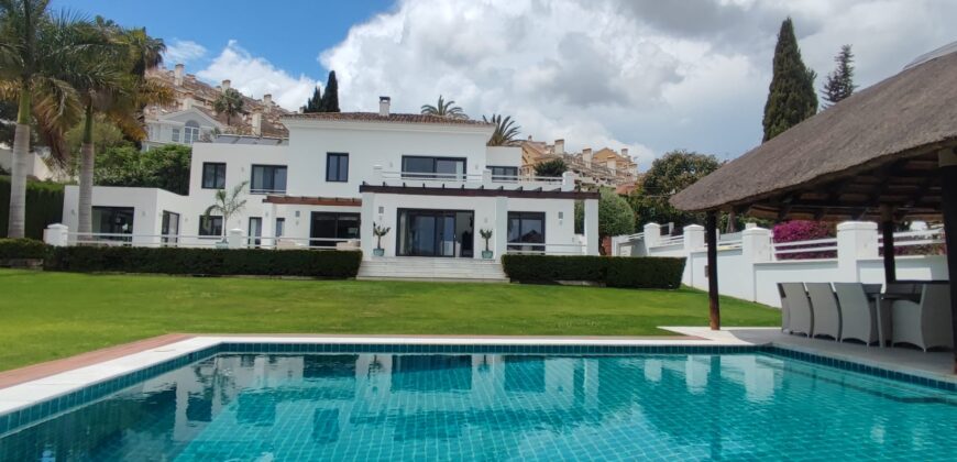 Contemporary 5 Bedroom Villa for Longer Term Rental