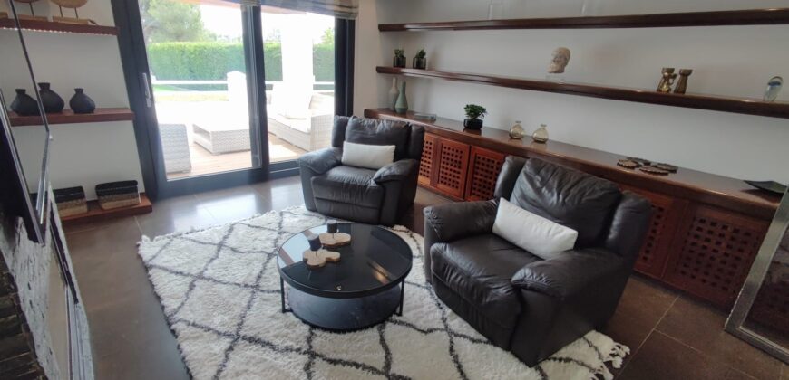 Contemporary 5 Bedroom Villa for Longer Term Rental