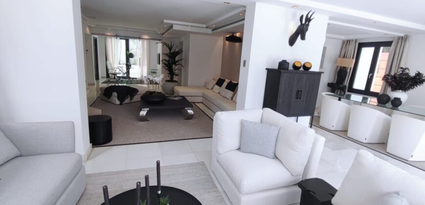 Contemporary 5 Bedroom Villa for Longer Term Rental