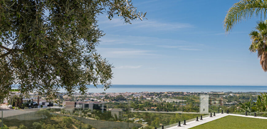 Stunning Villa with Panoramic Views of the Mediterranean Sea