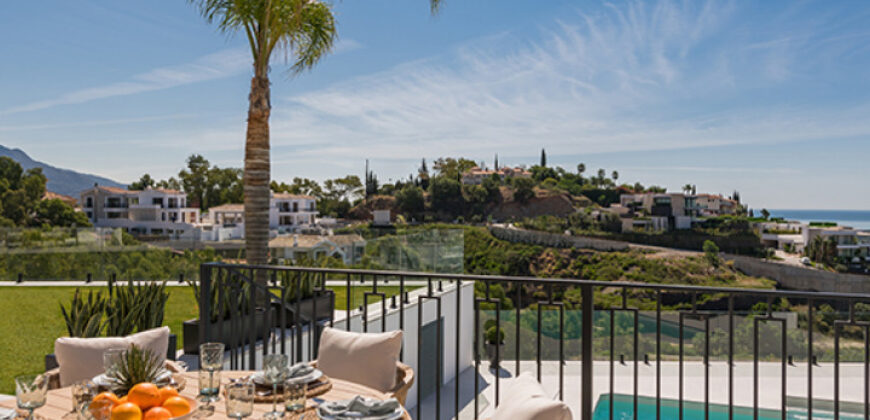 Stunning Villa with Panoramic Views of the Mediterranean Sea