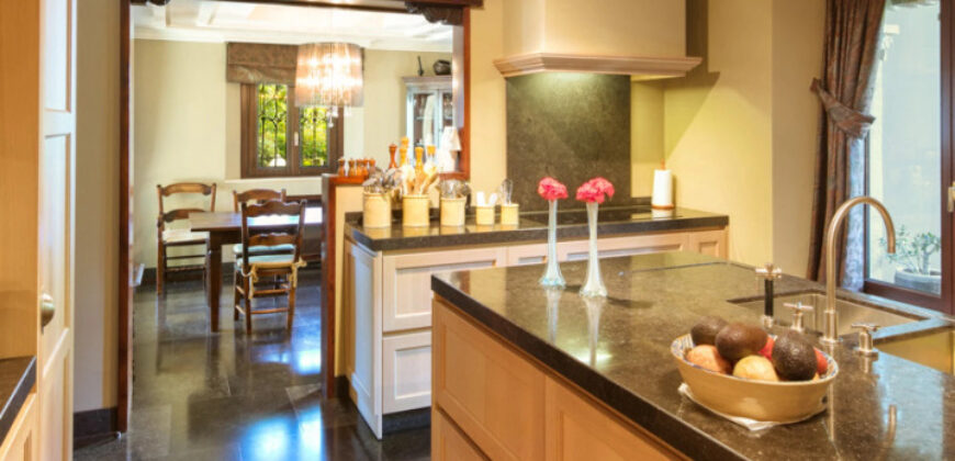 Luxurious Estate in Sierra Blanca