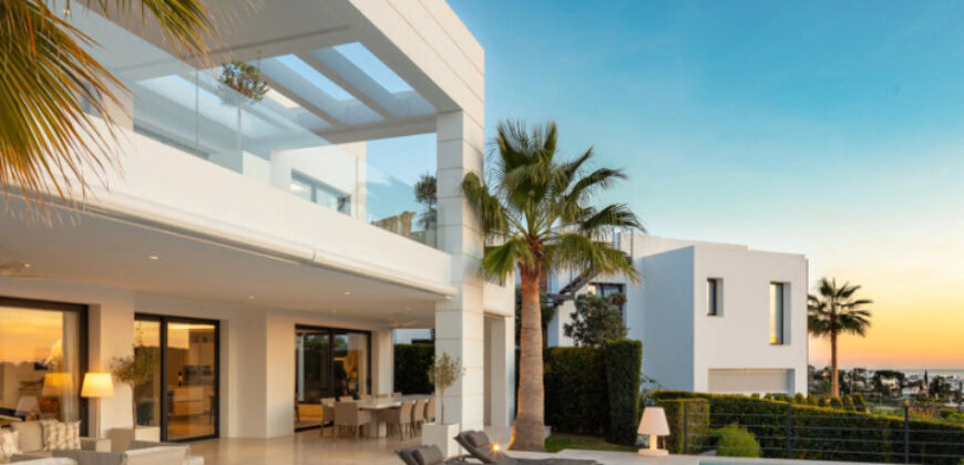 Modern Masterpiece with Prime Location in Nueva Andalucía