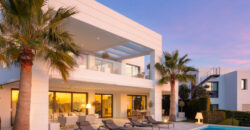 Modern Masterpiece with Prime Location in Nueva Andalucía