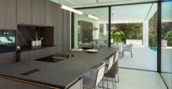 Modern Villa in Las Brisas