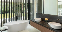 Modern Villa in Las Brisas