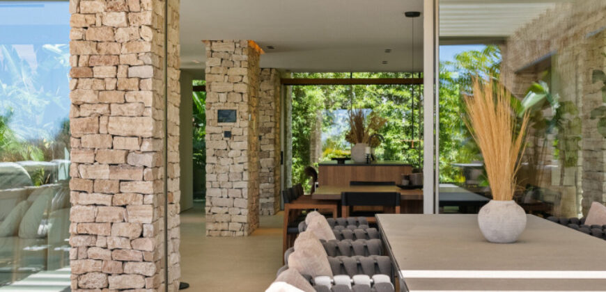 Spectacular Villa by NMobe in Nueva Andalucía