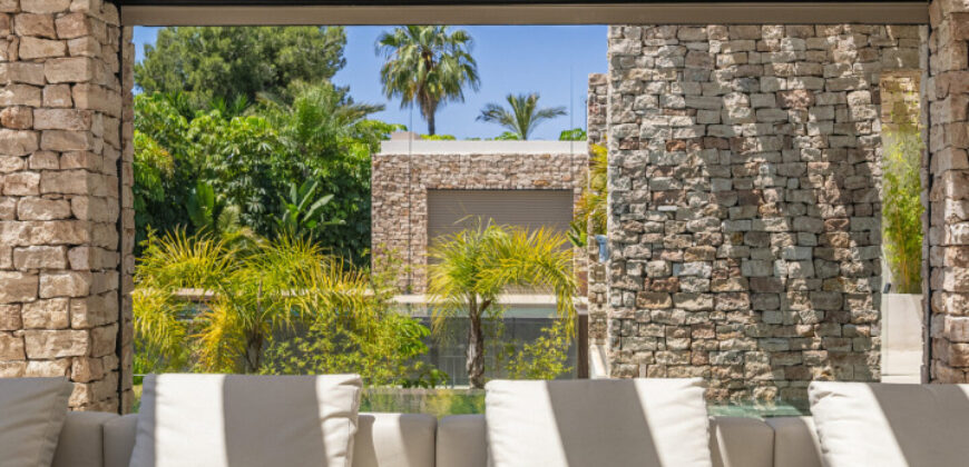 Spectacular Villa by NMobe in Nueva Andalucía
