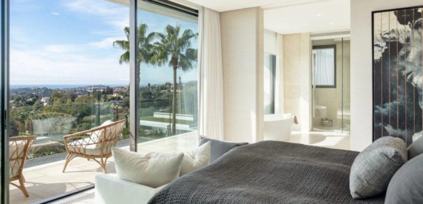 Stunning Villa with Panoramic Views