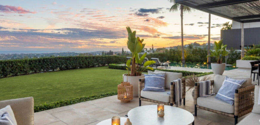 Stunning Villa with Panoramic Views