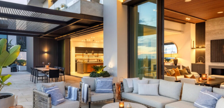 Stunning Villa with Panoramic Views