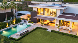 Stunning Villa with Panoramic Views