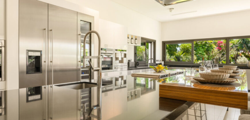 Exclusive Bungalow Villa redesigned by Matterhorn Estates in La Cerquilla