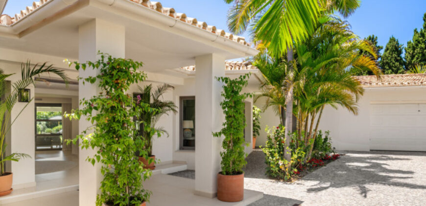 Exclusive Bungalow Villa redesigned by Matterhorn Estates in La Cerquilla
