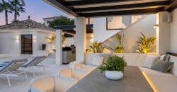 Extraordinary Villa with Prime Location in Los Naranjos Hill Club