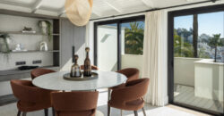 Extraordinary Villa with Prime Location in Los Naranjos Hill Club