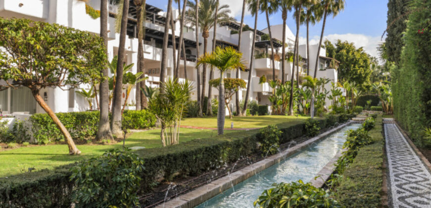 Luxurious Apartment in Puente Romano