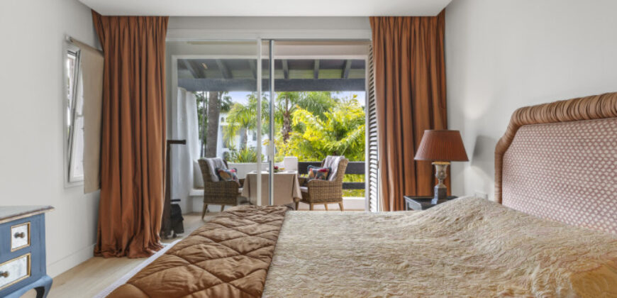 Luxurious Apartment in Puente Romano