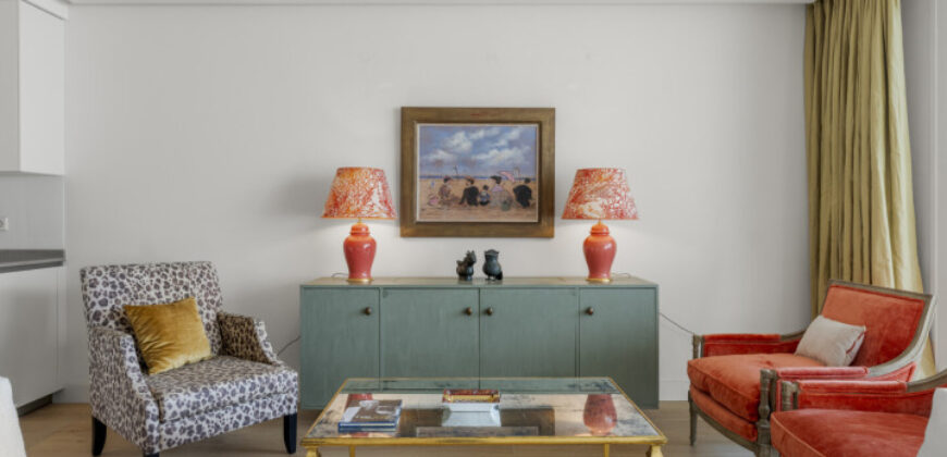 Luxurious Apartment in Puente Romano