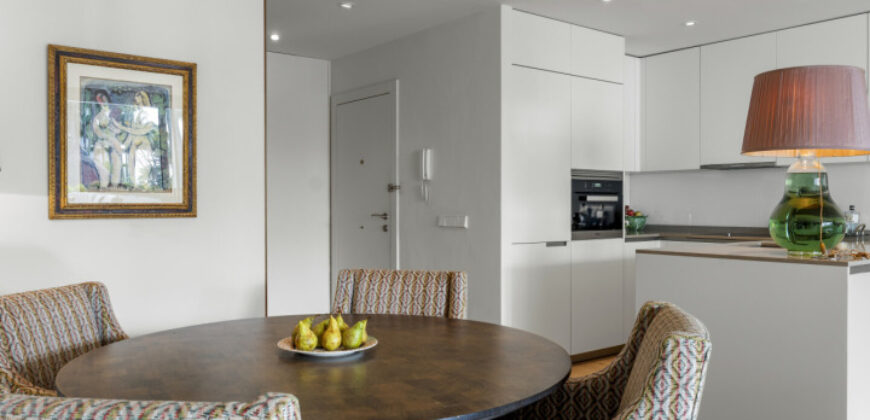 Luxurious Apartment in Puente Romano
