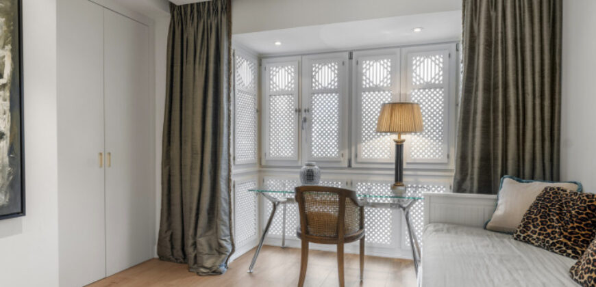 Luxurious Apartment in Puente Romano