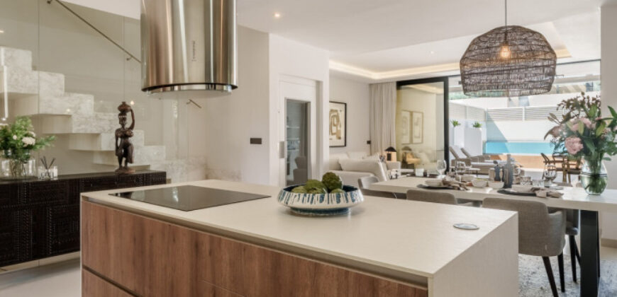 Modern Semi-Detached Villa minutes from Puerto Banus