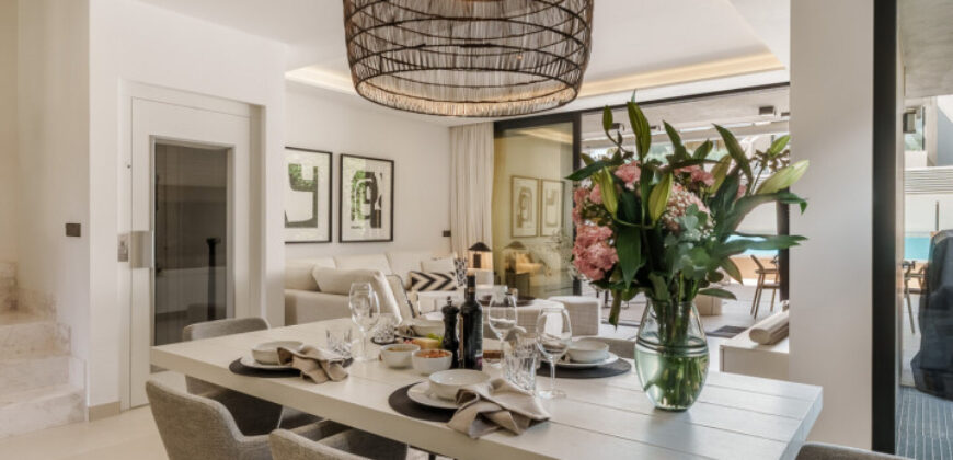 Modern Semi-Detached Villa minutes from Puerto Banus