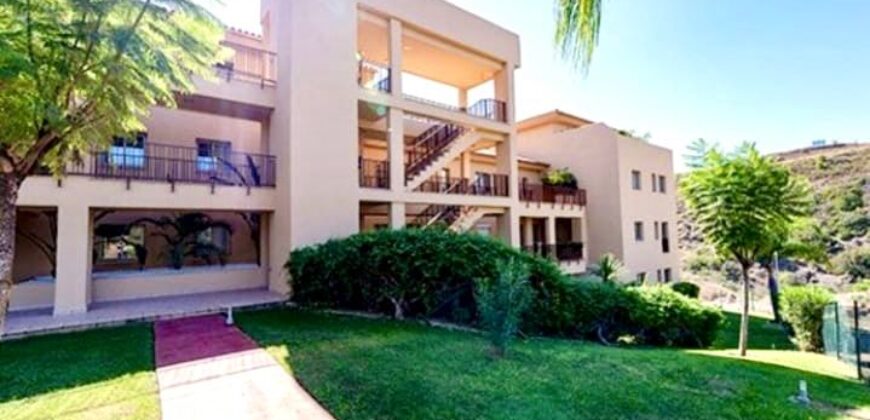 Charming 2 bedrooom 2 bathroom for long team rental in Estepona