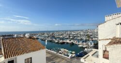 Gorgeous front-line penthouse in the vibrant marina of Puerto Banus