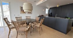 Gorgeous front-line penthouse in the vibrant marina of Puerto Banus