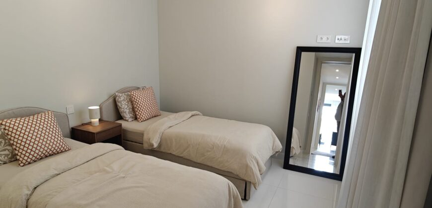 Stunning 2-Bedroom, 2-Bathroom Apartment in Atalaya Golf