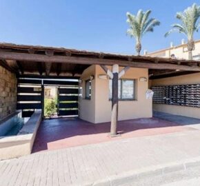Charming 2 bedrooom 2 bathroom for long team rental in Estepona