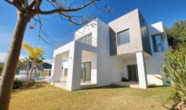 URB. PUERTO DEL CAPITAN, CASA 20