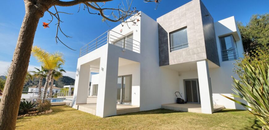 URB. PUERTO DEL CAPITAN, CASA 20