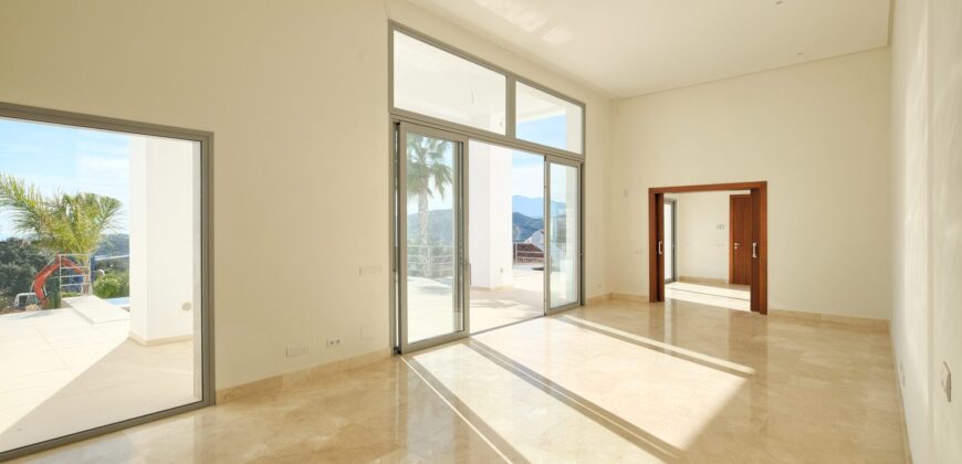 URB. PUERTO DEL CAPITAN, CASA 20