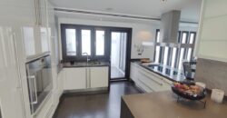 A Contemporary and Renovated 5-bedroom Villa in Nueva Andalucía