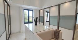 A Contemporary and Renovated 5-bedroom Villa in Nueva Andalucía