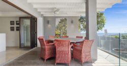 Exceptional 5-Bedroom Townhouse in La Perla de la Heredia, Benahavís